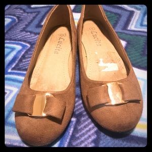 FINAL DROP B4 DONATED brown flats w/ gold bow